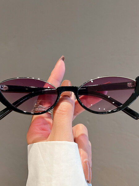 2023 Retro Small Half Frame Sunglasses Women Cat Eye Sun Glasses Trendy Modern Eyewear Fashion Luxury Brand Designer Shades