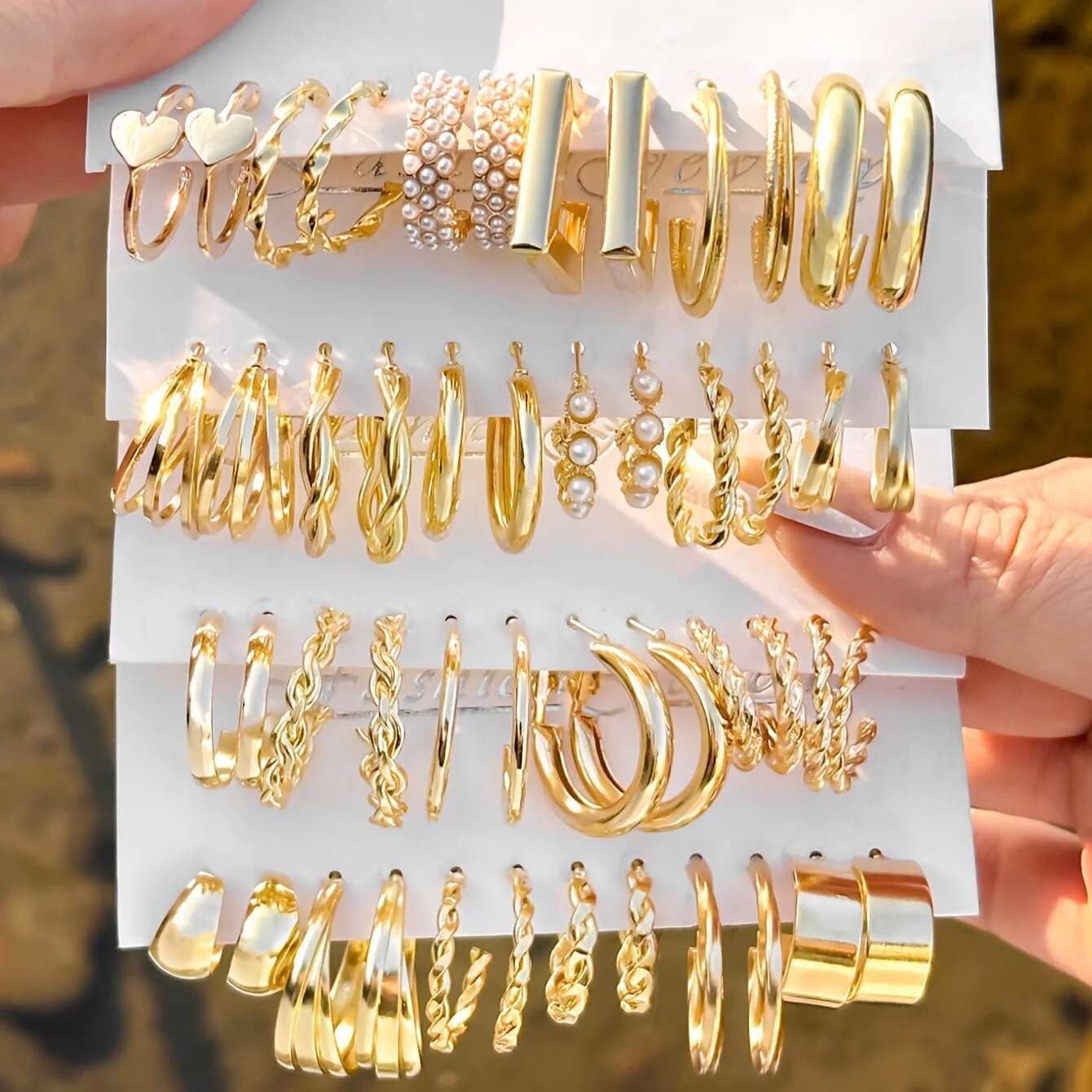 24 Pairs/Set Women's Elegant Retro Wde Glossy Metal CrcularEarring Set Suitable For Women DailyVersatile Holiday Gifts Jewelry