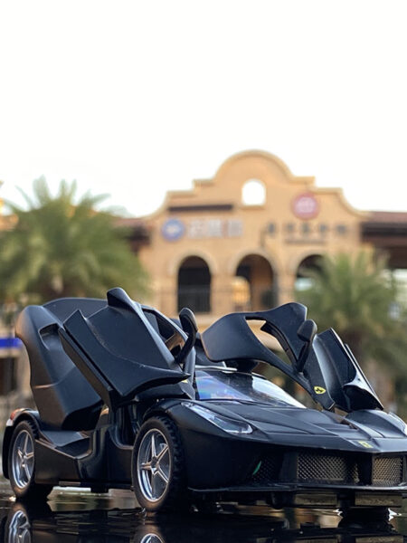 1:32 Toy Car Ferrari Laferrari Toy Alloy Car Diecasts & Toy Vehicles Car Model Miniature Scale Model Car Toys For Children